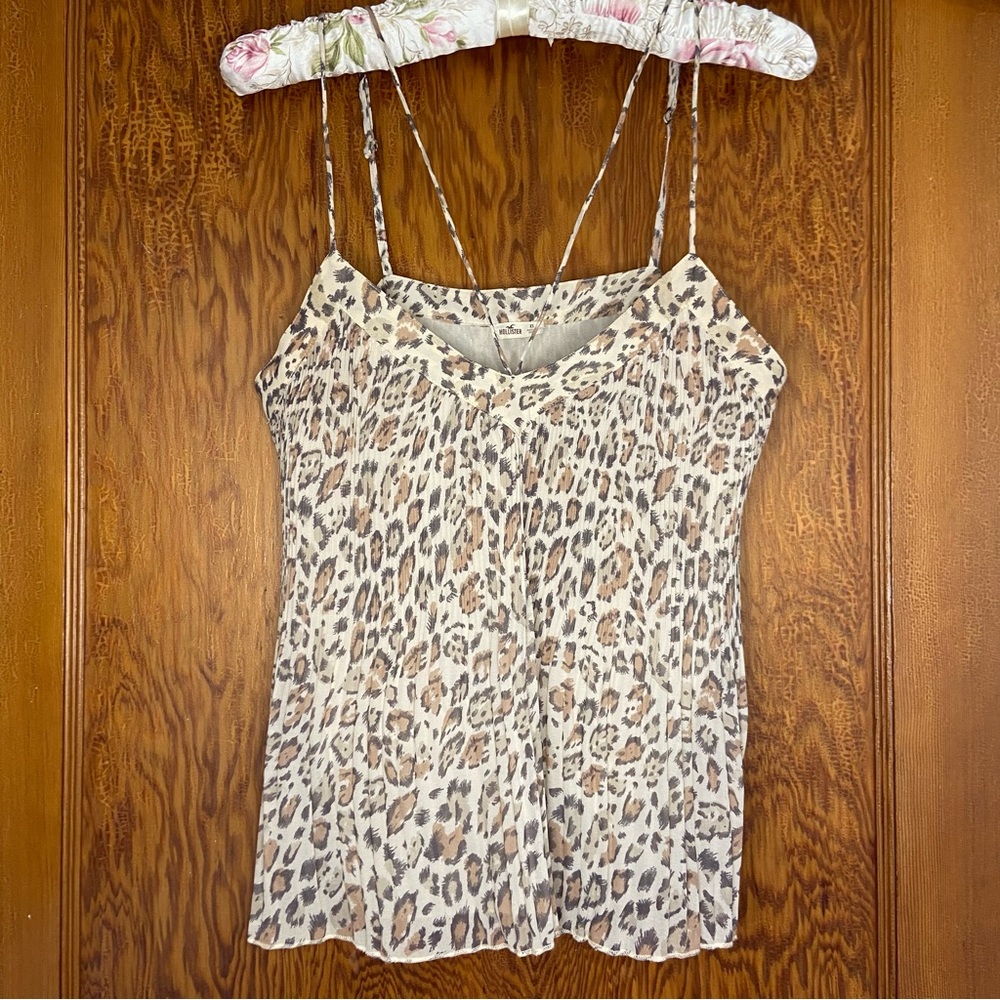 3/$15 Hollister cheetah animal print strappy pleated tank top thin light weight